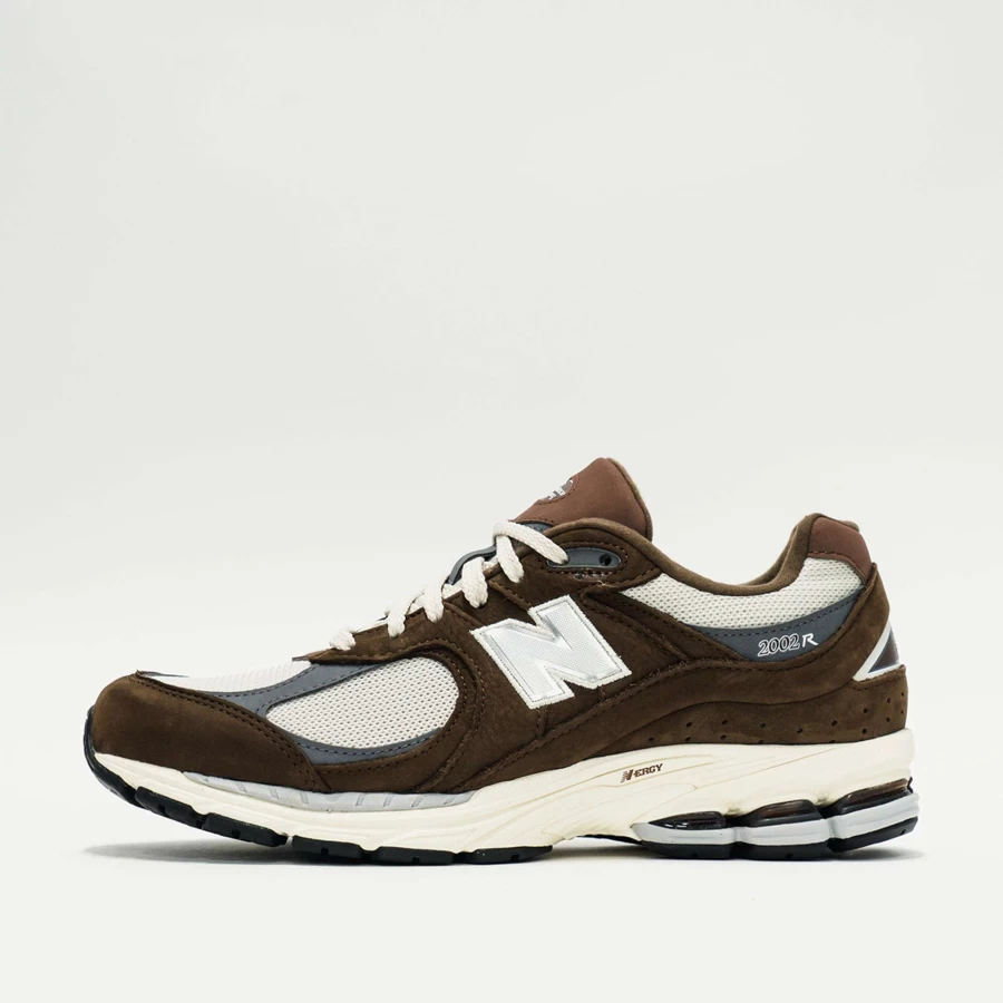 New Balance 2002R Brown Men's Lifestyle Running Shoes - Premium Comfort & Retro Style