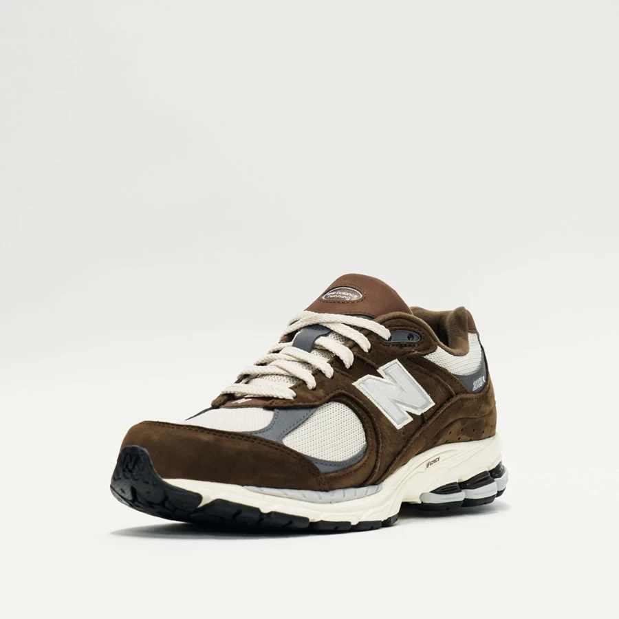 New Balance 2002R Brown Men's Lifestyle Running Shoes - Premium Comfort & Retro Style
