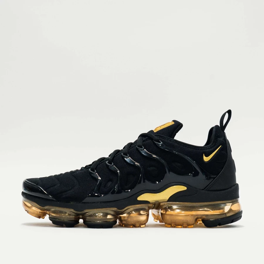 Nike Air VaporMax Plus Men's Shoes Black Metallic Gold Running Sneakers
