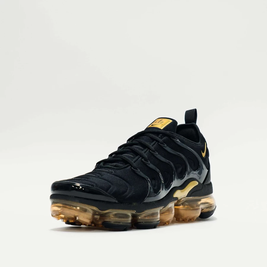 Nike Air VaporMax Plus Men's Shoes Black Metallic Gold Running Sneakers