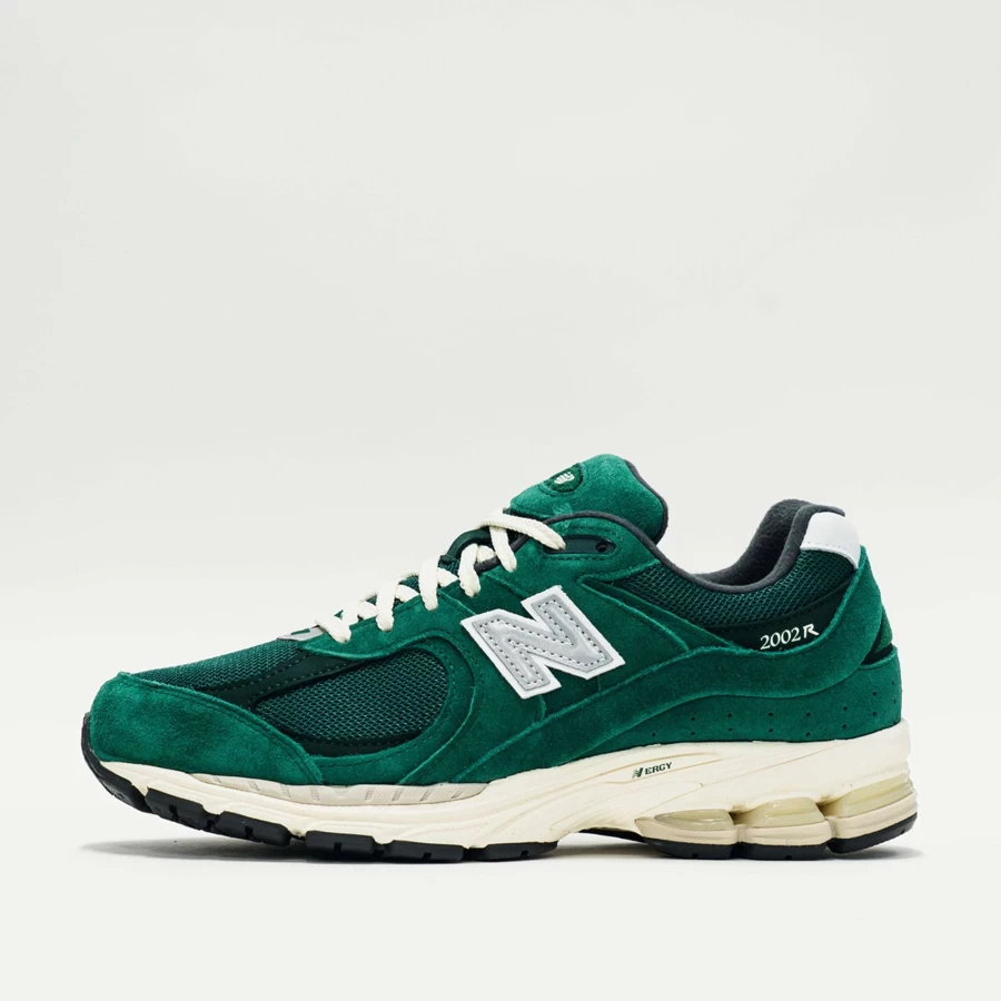 New Balance 2002R Green Retro Running Shoes for Men & Women - Comfortable Lightweight Sneakers