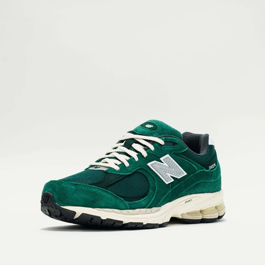 New Balance 2002R Green Retro Running Shoes for Men & Women - Comfortable Lightweight Sneakers
