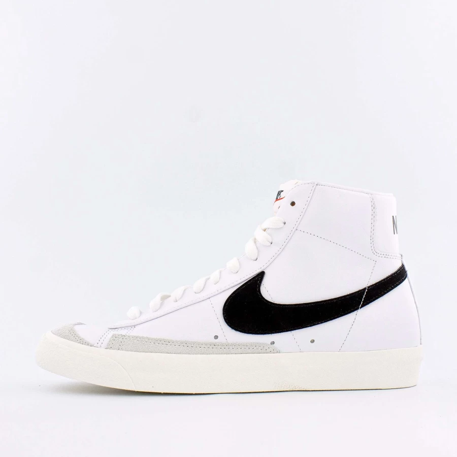 Nike Blazer Mid '77 Vintage Sneakers in White & Black - Retro Basketball Shoes