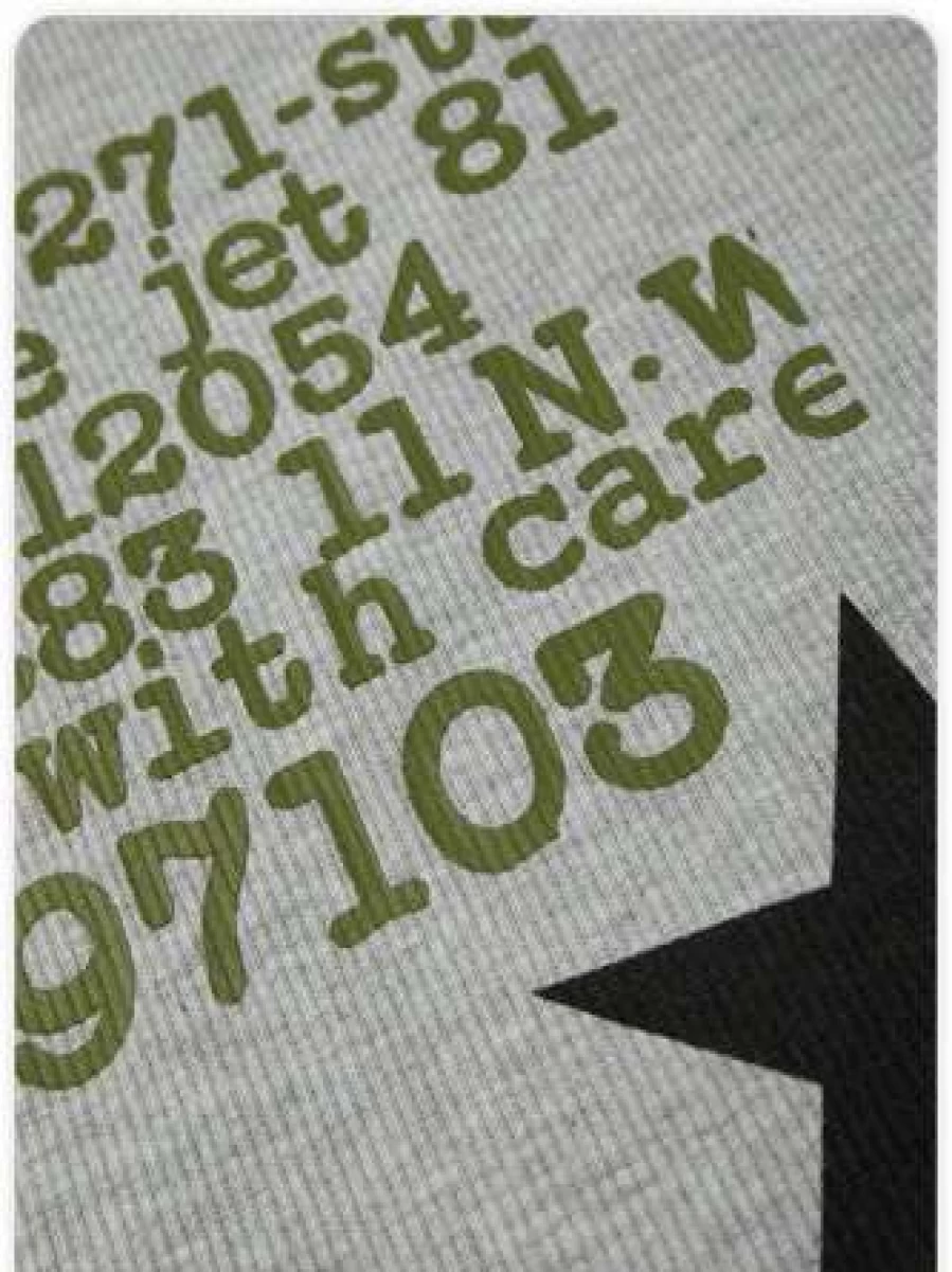 "Kollyy Street Letter Star Graphic T-Shirt in Gray"