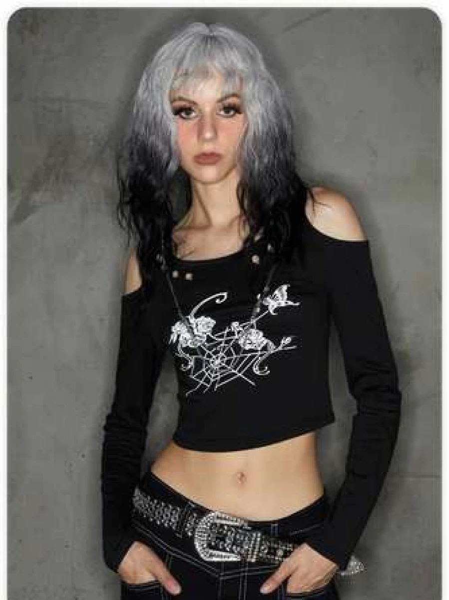 "Black Punk Graphic Cold Shoulder T-Shirt with Metal Chain Detail for Halloween"