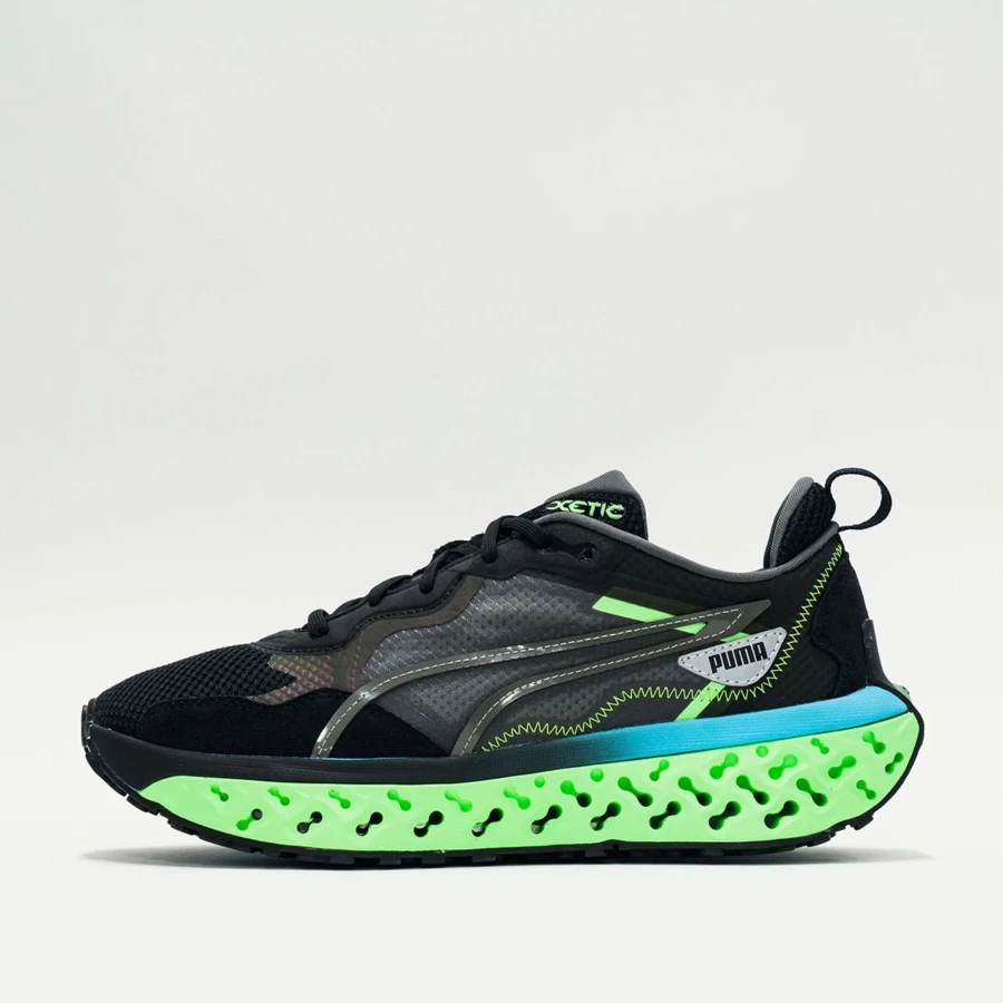 Puma Xetic Sculpt Beyond Sneakers in Black/Blue Atoll - Lightweight Running Shoes for Men & Women
