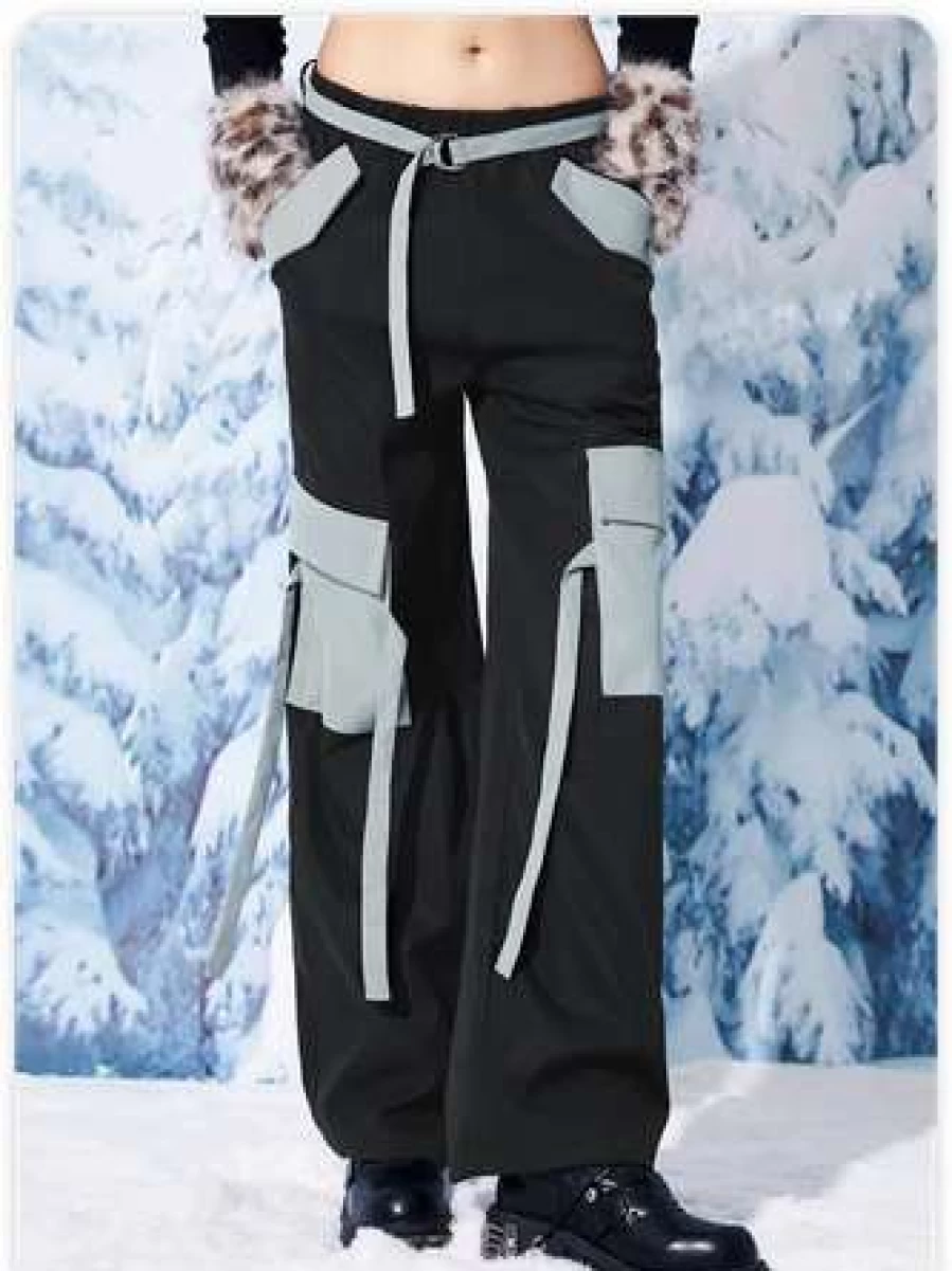 Kollyy Black Street Cargo Pants with Color Block Design